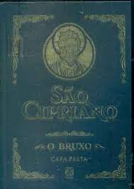 Resultado de imagem para antigo e gigante livro de sao cipriano capa preta