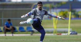 Fora do jogo contra o Botafogo, João Paulo não veste mais a camisa do Bahia; clube não exercerá compra