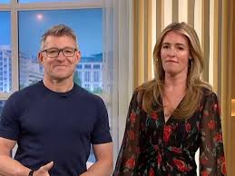 The Mirror - News update