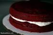 Image result for ‫کیک قرمز مخملی کیکی 300 دلاری‬‎