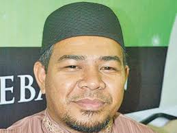 Mohd Khairuddin Aman Razali. &lt; 1 / &gt;. KUALA TERENGGANU - Kerajaan negeri dan Kementerian Kerja Raya diminta untuk menjelaskan status sebenar projek ... - image