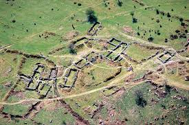 Résultat de recherche d'images pour "medieval village"