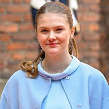 Princess Estelle, 14, performs the perfect curtsy for Queen Sonja at her grandfather's 80th birthday celebrations – watch