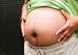 Ligne sur ventre femme enceinte