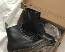 Dr. Martens 1460, 101, 2976, PASCAL modelsの画像