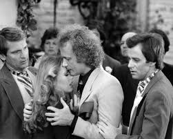 Chris Robinson, 'General Hospital' Star, Dies at 86