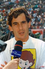 Senna en la parrilla del GP de Japón de 1994. Entrevistado por la televisión nipona. - 9857_senna-en-la-parrilla-del-gp-de-japon-de-1994