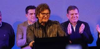 Alerta Naranja en Uruguay: Tormentas Postergan Evento Político de Milei