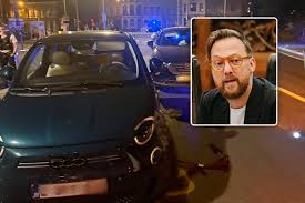 Bestuurder crasht met gestolen auto na politieachtervolging in Gent: “Er zijn vier verdachten gearresteerd”