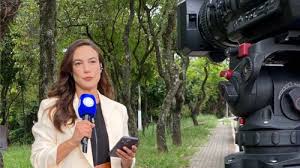Repórter da Record é condenada por acusação de bater em advogado com microfone