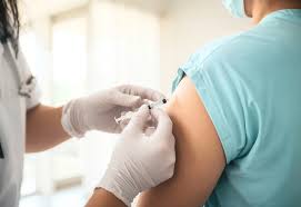 Vacinação em massa contra a dengue ocorre neste domingo c...