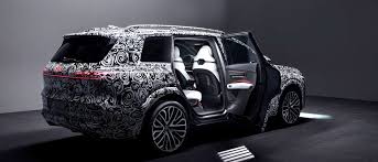 audi q9