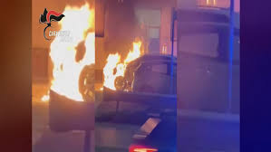 Explozie în Italia: un camion cu butelii a sărit în aer. Șase persoane au fost rănite, printre care doi...