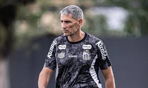 Vojvoda tem retrospecto positivo diante do Corinthians; veja detalhes