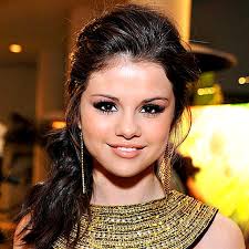 Résultat de recherche d'images pour "selena gomez 2015"