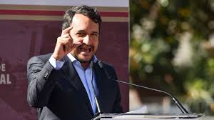 Andrés Manuel López Beltrán deja secretaría de Morena; buscará candidatura a diputado federal