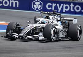 Fernando Alonso y 'Checo' Pérez, eliminados en la primera ronda (Q1)