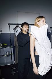 INSTITUTION, lauréat du Zalando Visionary Award, signe ses débuts remarqués à la Copenhagen Fashion Week