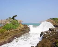 Image of Pantai Cicaladi Sukabumi