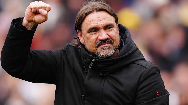 Leeds United: 'Farke deserves respect for phenomenal achievement' - BBC  Sport