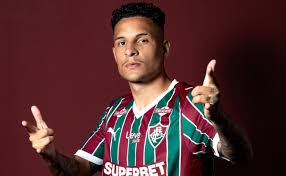 Guilherme Arana reage a homenagem do Atlético nas redes sociais