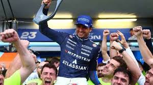 F1: Carlos Sainz indica decisão iminente sobre futuro na Williams