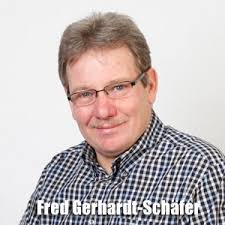 Tochter Sibylle Schäfer trat in die Fußstapfen des Vaters ... ... und führt das Unternehmen bis heute gemeinsam mit. Fred-Gerhardt Schäfer. - fschaefer2_wetzlar