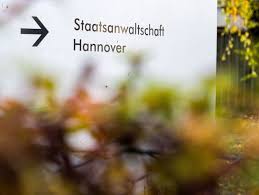 Niedersachsen: Staatsanwaltschaft ermittelt gegen Lehrkräfte nach Tod eines Elfjährigen — Spiegel