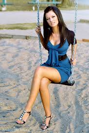 英和画像辞典：(tight)の意味は画像で解説！見るだけで「tight」の意味が分かる・覚えられる 