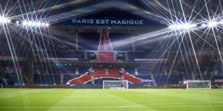 7 Key Differences Between London and Paris Soccer Clubs