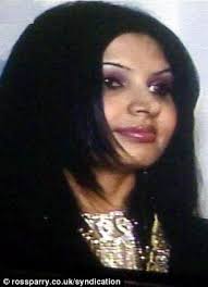 Honey trap conwoman Sidra Fatima, pictured above, worked with her husband Raja Haider Ali to execute the scam. She would meet the men, before agreeing to ... - article-2518885-19C907E100000578-523_306x423