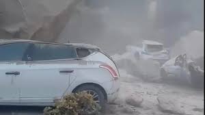 Magnitude 4.7 quake strikes volcanic area near Naples, injuring 21