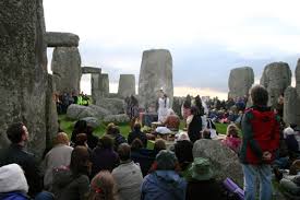 Résultat de recherche d'images pour "stonehenge celebration"