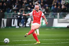 En fin de contrat, Nicolas Pallois, 38 ans, annonce son départ de Reims mais souhaite poursuivre sa carrière