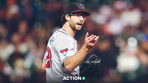 Diamondbacks al límite: Enfrentan a Padres en serie decisiva en San Diego - Imagen principal del artículo