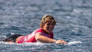 El surfista olímpico mexicano Alan Cleland denunciado por agredir sexualmente a una adolescente