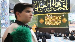مراسم سوگواری سالروز شهادت امام رضا (ع) در شهر عسگران + فیلم و عکس