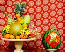 Hình ảnh về Mâm ngũ quả trên bàn thờ