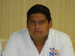 De lamentable calificó el candidato a diputado local por el XIX Distrito de los partidos PAN-POCH, Javier Morales Hernández, el artero crimen del joven ... - principal5