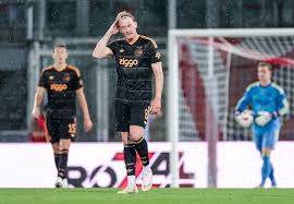 Míchel over de instabiele Ajax-defensie en de transferdeadline: ‘Daar ligt voor mij de sleutel voor goed voetbal’