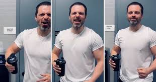 Sebastian Stan, astro da Marvel, confirma que virou a casaca e que interpretará personagem em novo 'Batman'