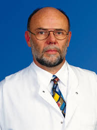 Herr Dr. Josef Gerling. Chefarzt Facharzt für Innere Medizin und Kardiologie