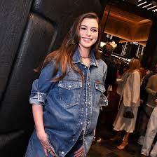 Anne Hathaway