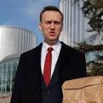 Russia: Police arrests opposition leader