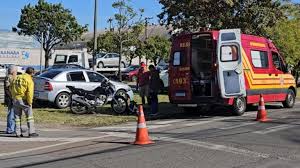 Motociclista fica ferido após acidente em rodovia Francisco Von Zuben