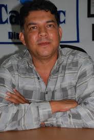 Al pasar de encargado a director del organismo operador de agua en Lázaro Cárdenas, Aldo Cruz Hernández informó que presentará un análisis a la junta de ... - aldo-cruz-director-de-capalac