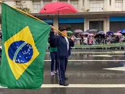 Independência em Festa: Desfiles Cívicos Agitam o Interior de SP!