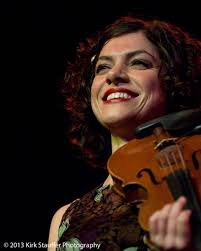 Photos: Carrie Rodriguez @ The Triple Door - CarrieRodriguez_KirkStauffer_6