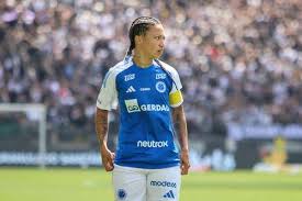 Brasileirão Feminino: Cruzeiro e Santos duelam com favoritismo mineiro; veja odds