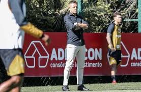 Rafinha vê renovação de Calleri próxima, explica saída de Alan Franco do São Paulo